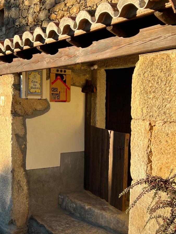 Casa Tia Modesta Es Una Calida Y Acogedora Casa Cabezas Bajas エクステリア 写真